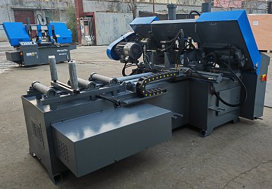 Фото 93 - MetalTec BS 300 CA автоматический колонный ленточнопильный станок.
